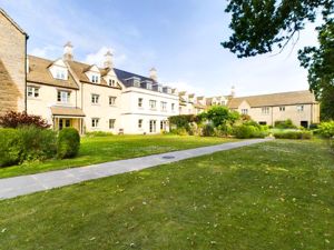 Rear Gardens - click for photo gallery